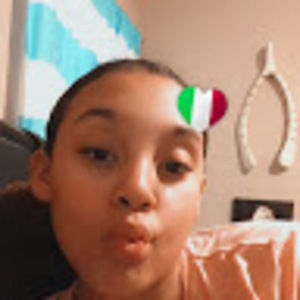 Meet your Posher, Lanea